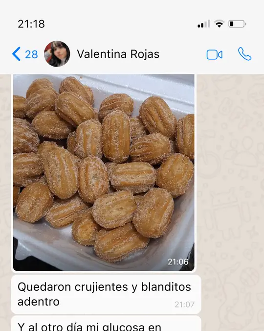 Conversación de WhatsApp con Valentina Rojas